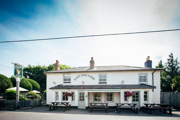 Bed and breakfast for 3 people, with view and garden in Hampshire