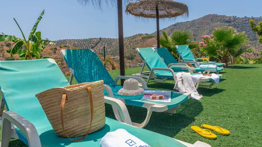 Chalet para 8 personas, con jacuzzi además de piscina y balcón/terraza, Se admiten mascotas en Provincia de Málaga - 4