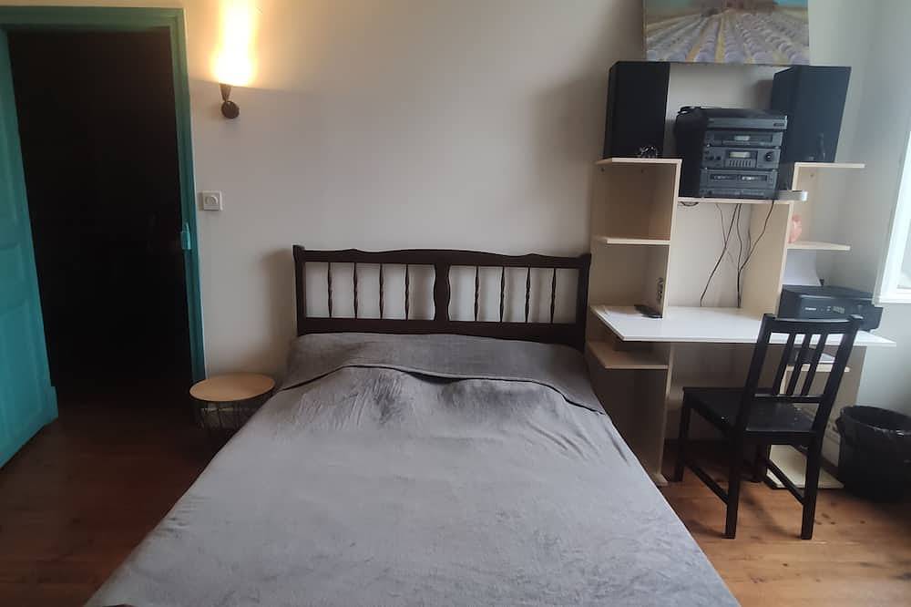 Charming room overlooking the Lot in Bellefont-La Rauze, Parque Natural Regional Causses du Quercy
