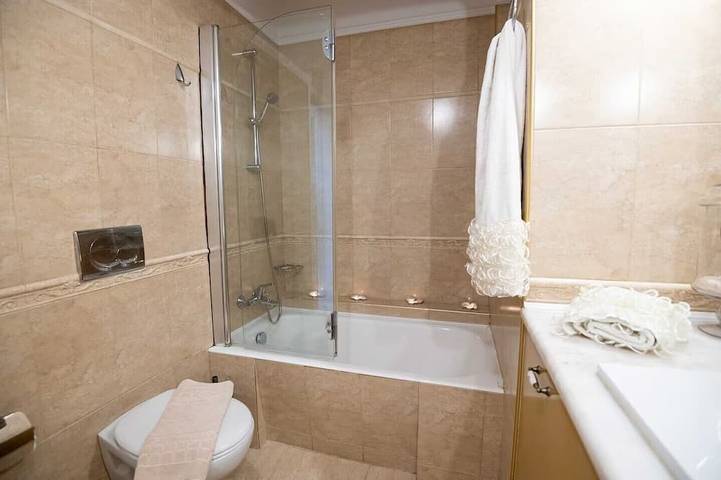 Lovely beachfront two bedrooms apartment- Blue Lady in Rethymno (City), Rethymno en omgeving
