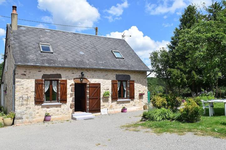 Gîte pour 6 personnes, avec terrasse, animaux acceptés