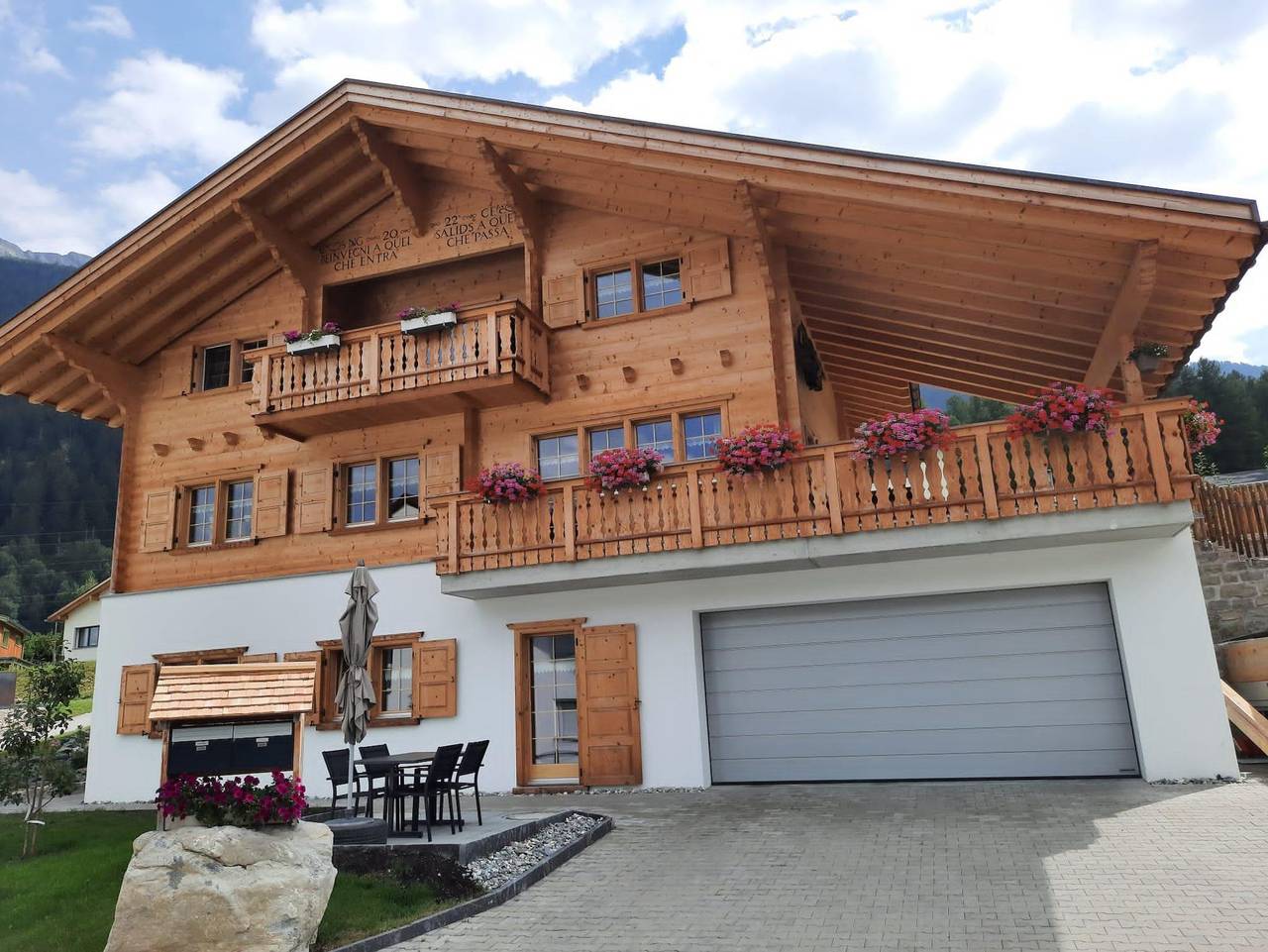 Ganze Ferienwohnung, Badogna - 2 Zimmerwohnung - 4 Betten in Surses, Engadin