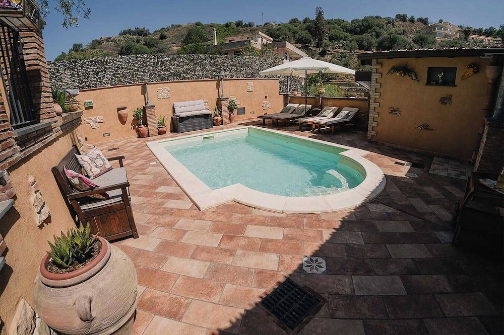 Casa vacanza a Sant'Alessio Siculo a partire da 304€ a notte