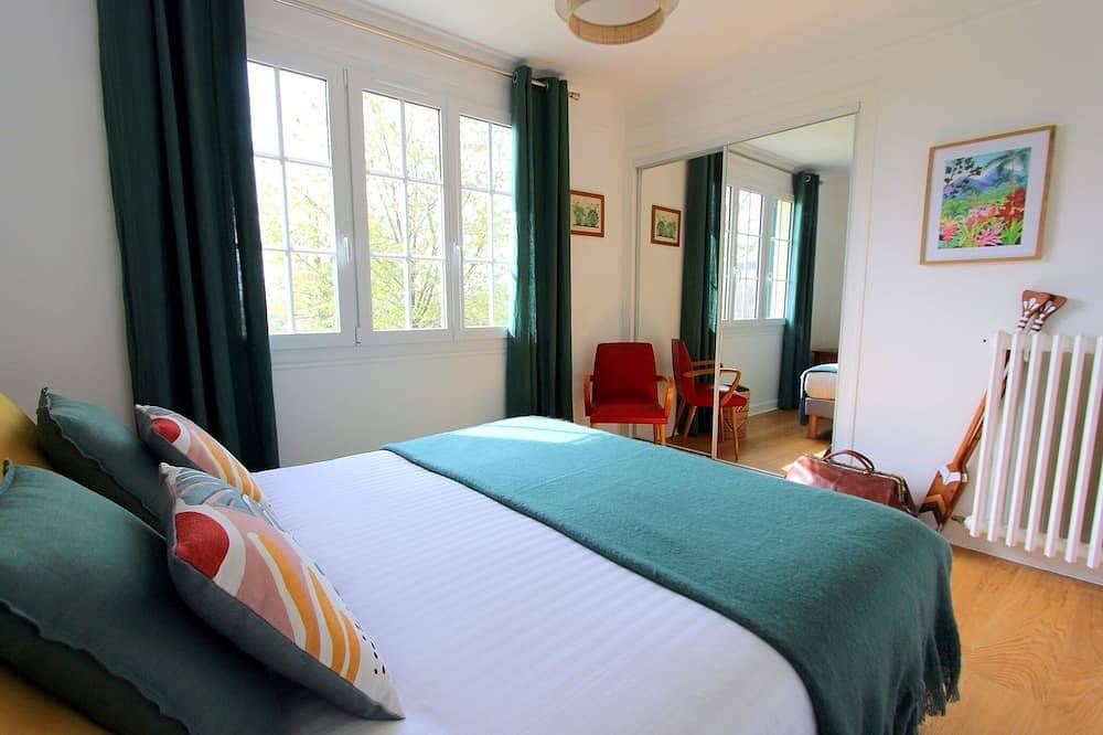 L'Escale ~ Maison 10pers à 15min de Disneyland ! in Coupvray, Seine-et-Marne