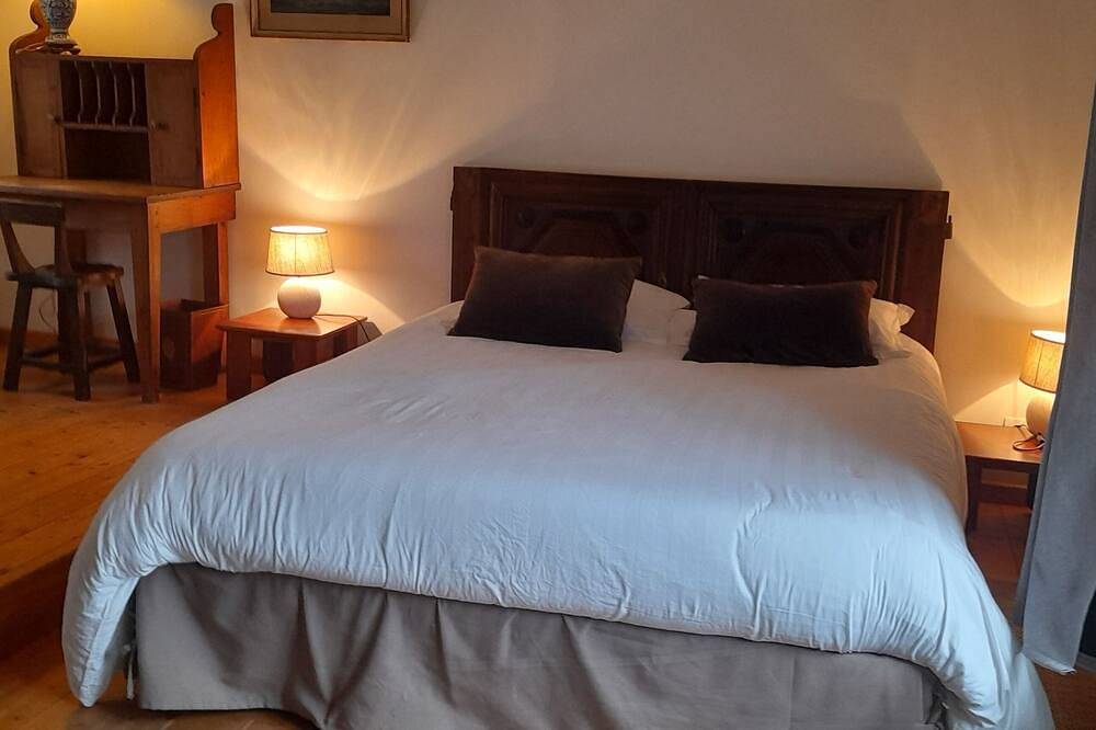 Waterfront charm and authenticity! Rated 3 stars. in Pors Guyon, Lanmodez