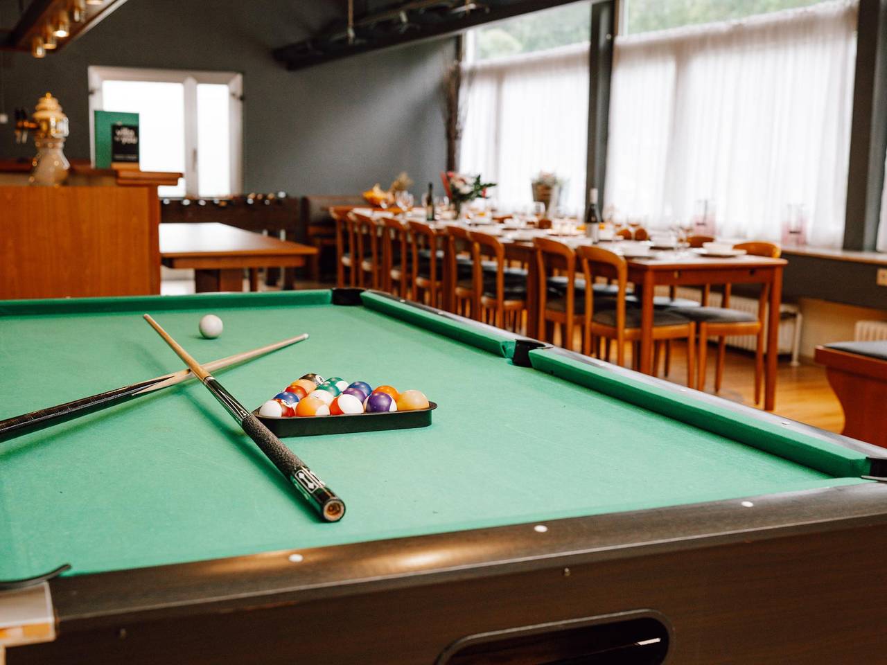 Großes Gruppenhaus am Waldrand bei Bad Pyrmont in Bad Pyrmont, Weserbergland