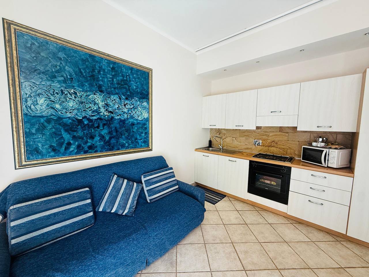 Ganze Wohnung, Terrazza Roma  vista mare nel cuore di Andora in Guardia di Finanza, Andora