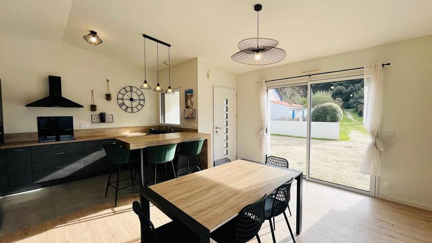 Villa pour 6 personnes, avec vue et jardin ainsi que piscine et terrasse à Saint-Jean-de-Monts - 4