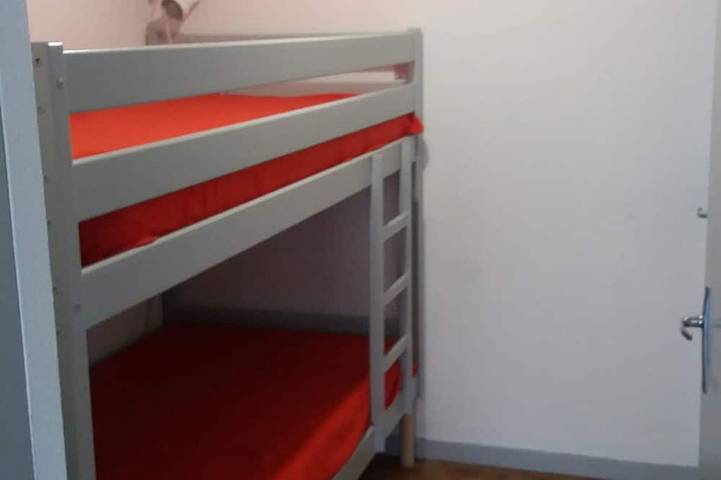 Gîte pour 4 personnes, avec jardin dans Plage du Platin