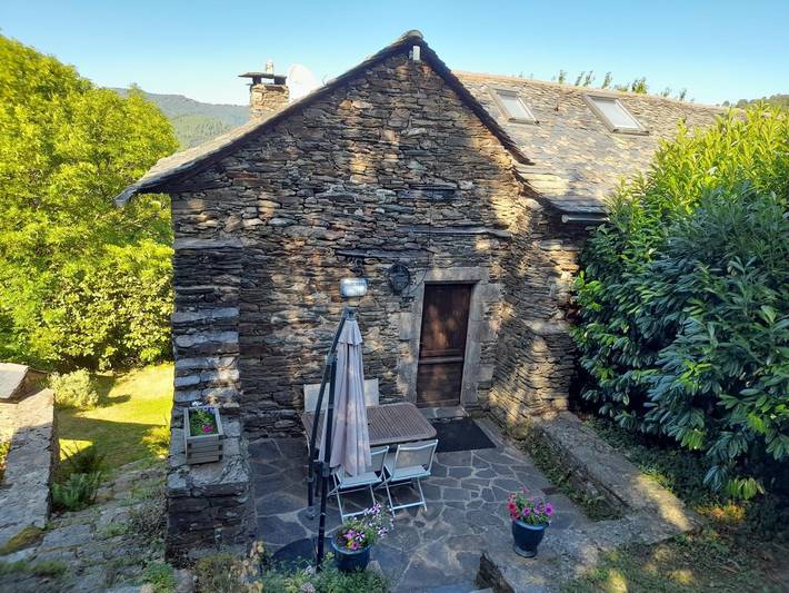Gîte pour 4 personnes, avec terrasse et jacuzzi à Gabriac - 3