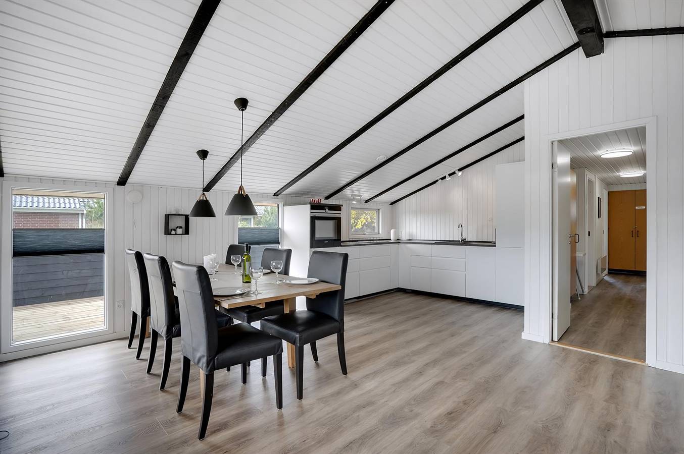 Nice home in Hvide Sande w/ Sauna, Wifi and 4 Bedrooms in Bjerregård, Holmsland Klit