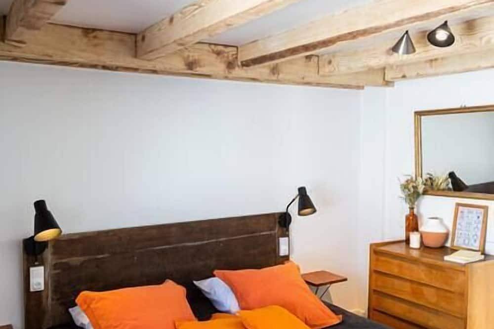 Grand chalet convivial avec sa piscine intérieure in Serraval, Région d'Annecy