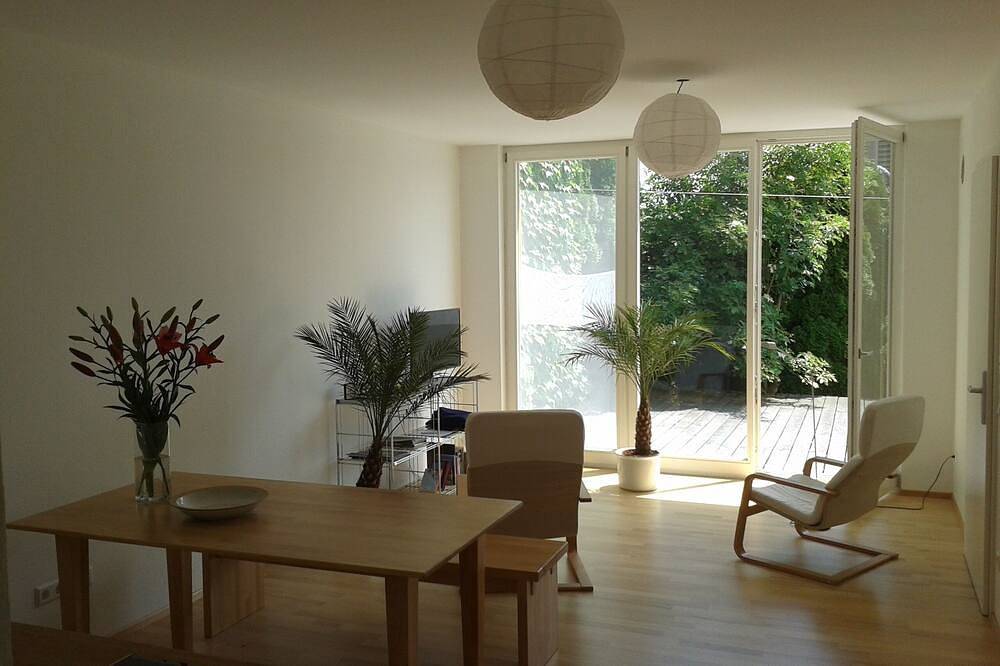 Ganze Wohnung, Moderne Ferienwohnung in der Altstadt von Markdorf in Markdorf, Region Bodensee-Oberschwaben