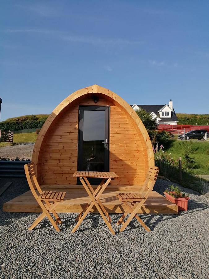 Glamping for 2 people, with garden and terrace as well as view on the Isle of Skye