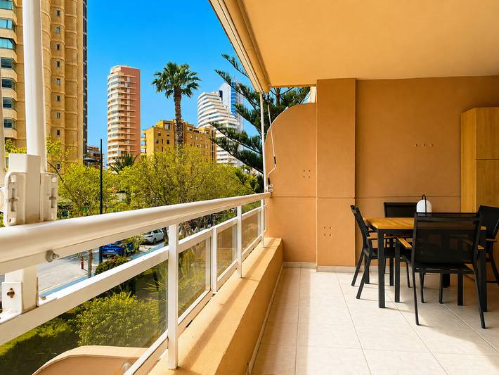 Entire apartment, Holiday apartment for 4 people with terrace in Platja de l'Algoleja (Calpe), Calpe