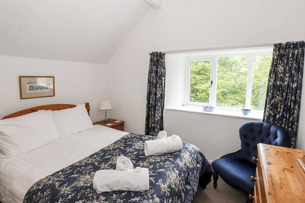 Silverthwaite Cottage, family friendly, with open fire in Elterwater in Skelwith Bridge, Lake District