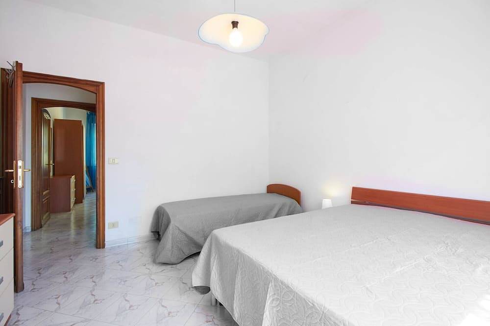 Apartamento entero, Via Brunenghi 63 - Finale Ligure in Finale Ligure, Finale Ligure Municipio
