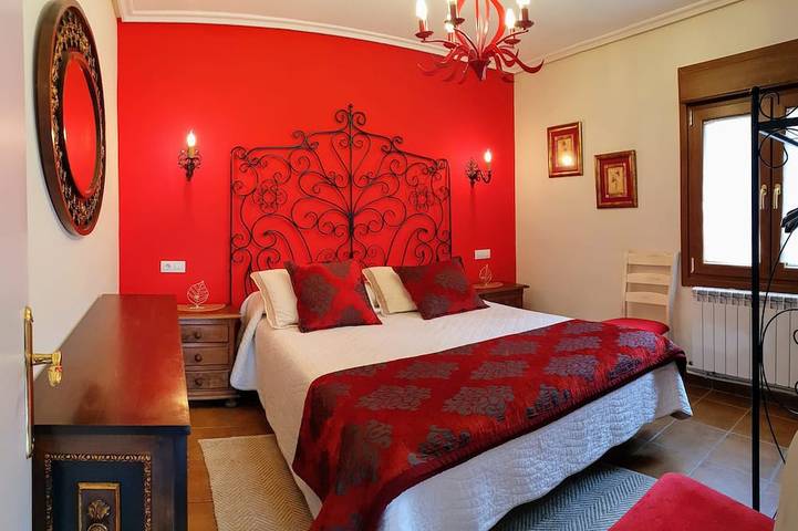 Legado de Zabala, unique & exclusive rural house. With views, garden & solarium! in Laguardia, Rioja Alavesa