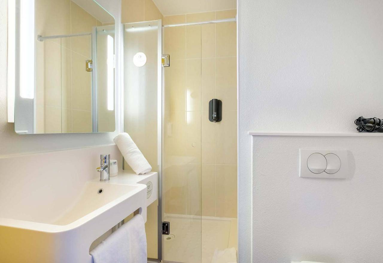 B&B Hotel Cannes La Bocca Plage in La Bocca, Cannes