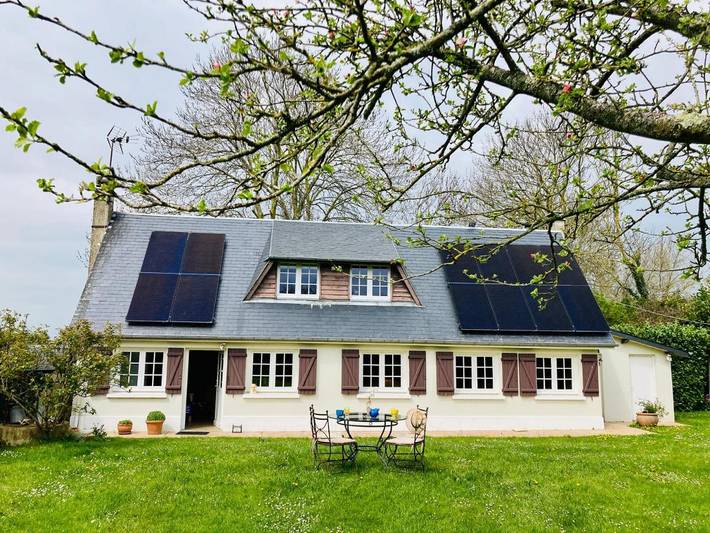 Gîte pour 5 personnes, avec jardin dans Thil-Manneville