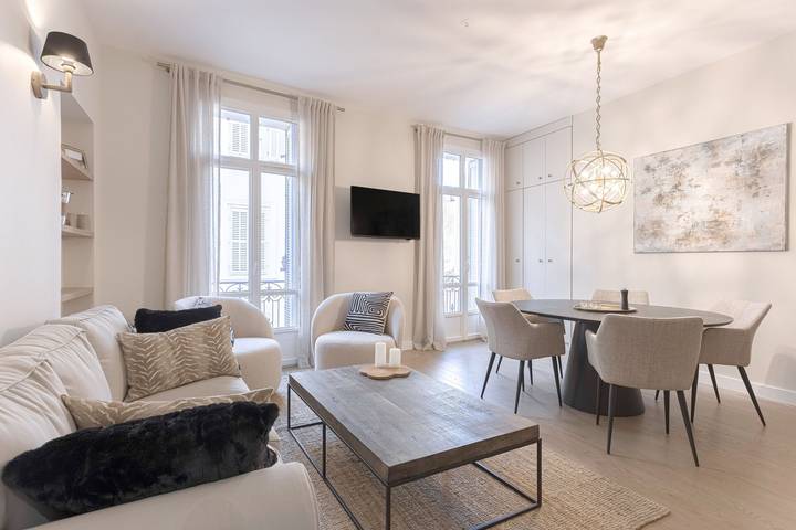 Gîte pour 4 personnes dans Cinema Les Arcades Ales - 2