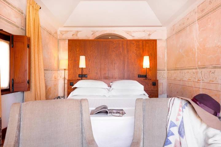 Hôtel pour 2 personnes, avec vue ainsi que jardin et piscine à Borba - 2