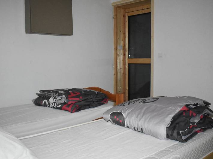 Chalet plein sud à Font-Romeu, 3 chambres, avec jardin in Font-Romeu-Odeillo-Via, Parc naturel régional des Pyrénées catalanes