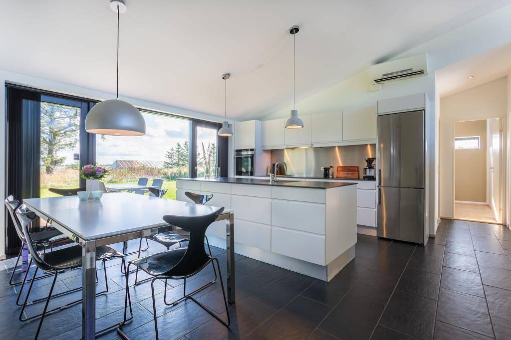 Helles und modernes Ferienhaus mit Whirlpool und Sauna in lønstrup, Hjørring und Umgebung