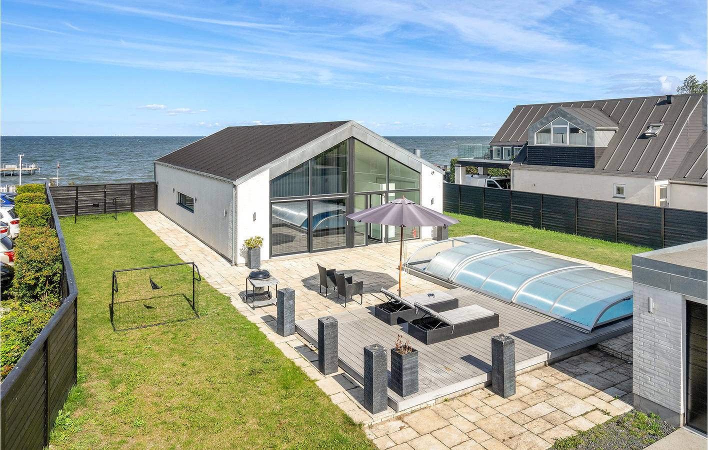 Ferienhaus für 8 Personen mit Pool in Strøby, Stevns und Umgebung
