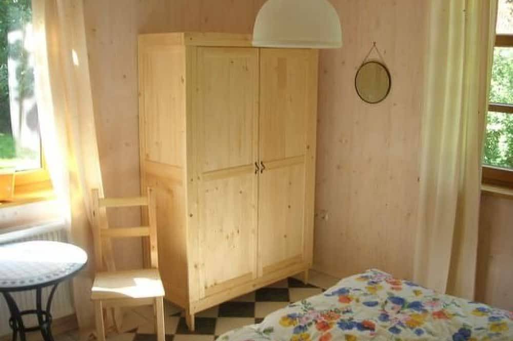 Ganze Wohnung, Geräumige Ferienwohnung in Kölker mit Terrasse u in Nenndorf, Nordseeküste