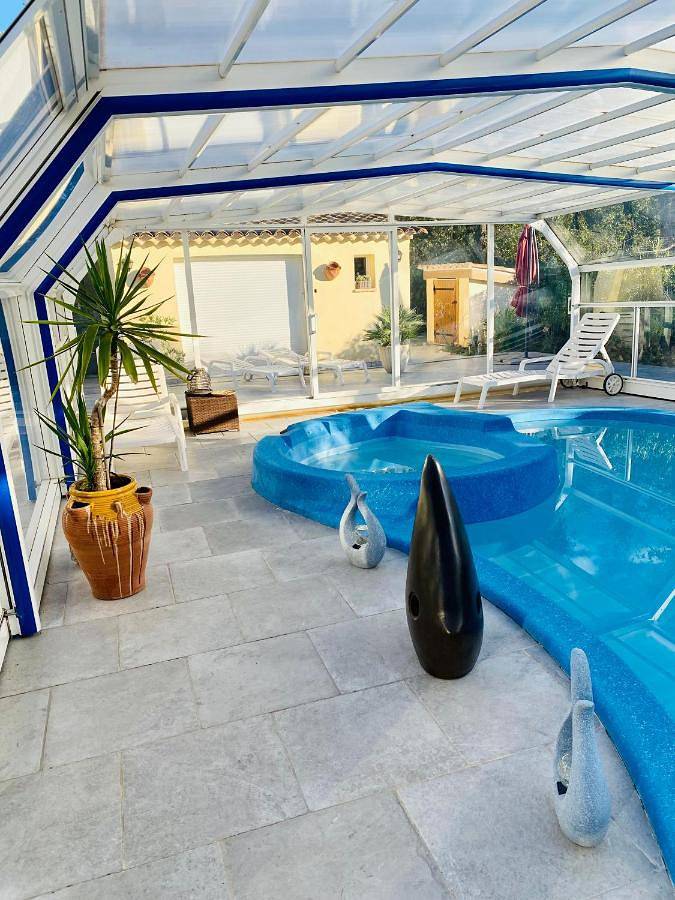 Maison de vacances pour 2 personnes, avec vue et jardin ainsi que bassin pour enfant et piscine, animaux acceptés en Provence-Alpes-Côte d'Azur - 2