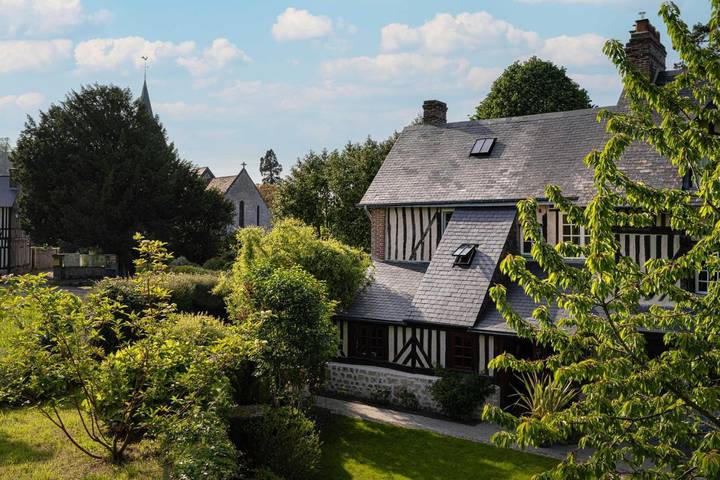 Location de vacances pour 4 personnes, avec Terrasse et Jardin à Barneville-la-Bertran