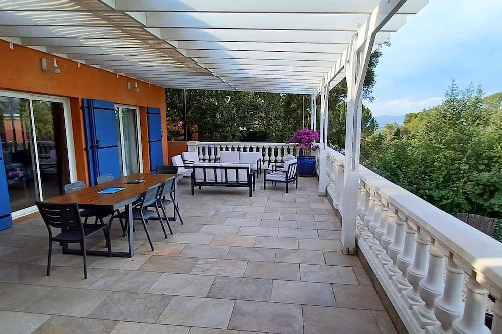 Luxuriöse provenzalische Villa an der französischen Riviera in ruhiger Lage mit Balneopool ncc, 6p in Vidauban, Draguignan Region