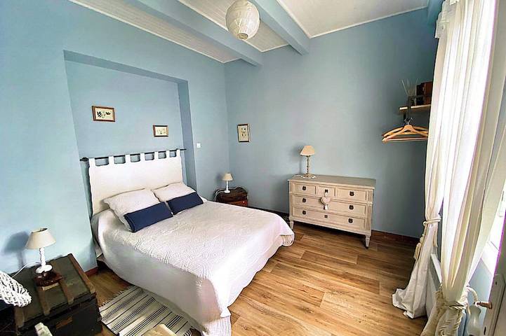 Ganze Wohnung, 90m2 duplex apartment with 2000m2 enclosed garden in Ruoms, Ardèche