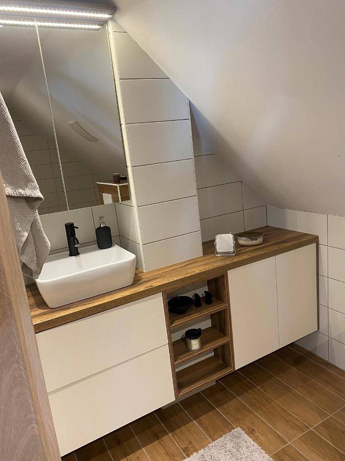 Gîte pour 6 personnes, avec sauna ainsi que terrasse et vue à Velike Lašče - 3