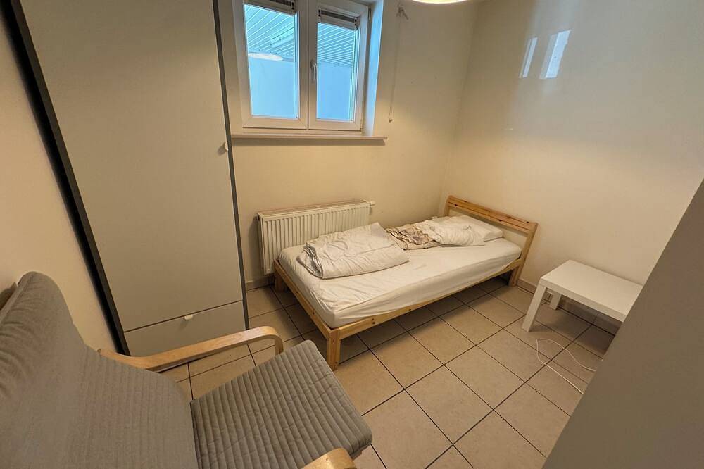 Ganze Wohnung, Terrific 4-bedroom apartment in Zelzate in Zelzate, Ostflandern