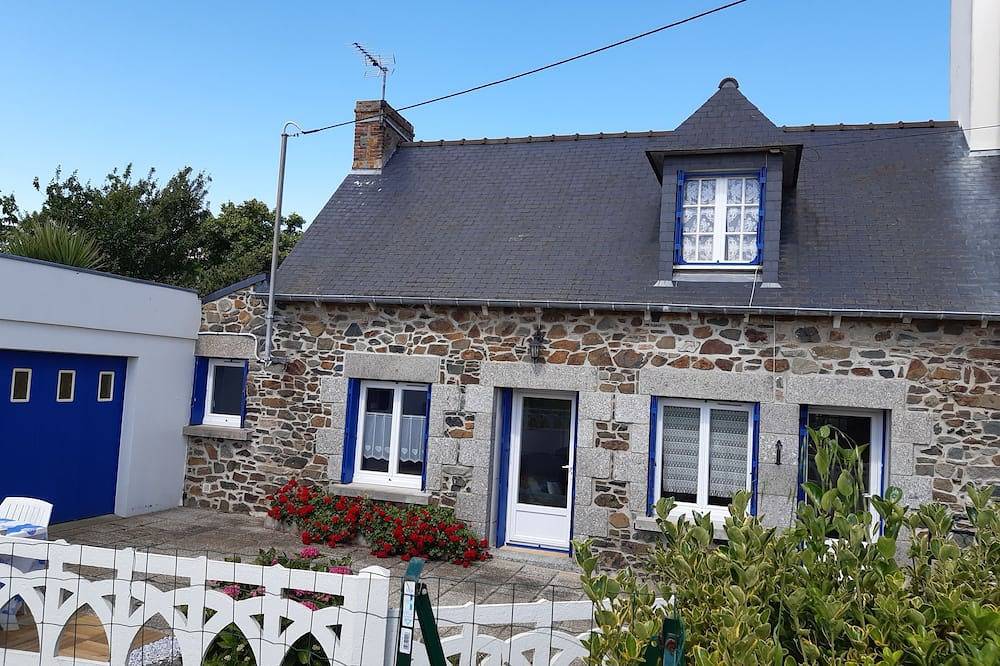 Maison Bord de mer avec Jardin clos 3 Ch/7 Personnes Plage à 550m in Hillion, Côte de Goëlo