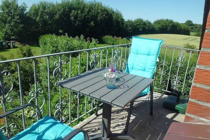 Ferienwohnung für 2 Personen, mit Balkon und Garten in Hasselberg