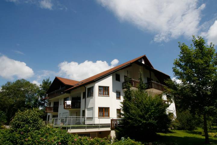 Entire apartment, Apartment 'Nr 6' with Balcony and Wi-Fi in Titisee (Titisee-Neustadt), Titisee-Neustadt
