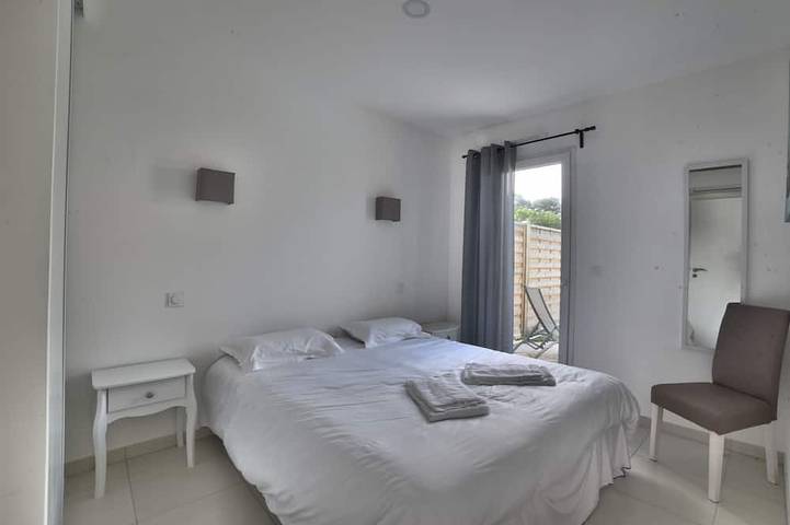 Neues Angebot - Luxusvilla mit Klimaanlage, Whirlpool und Pool in einer Wohnanlage mit Tennis in Saint-Augustin, Côte de Beauté
