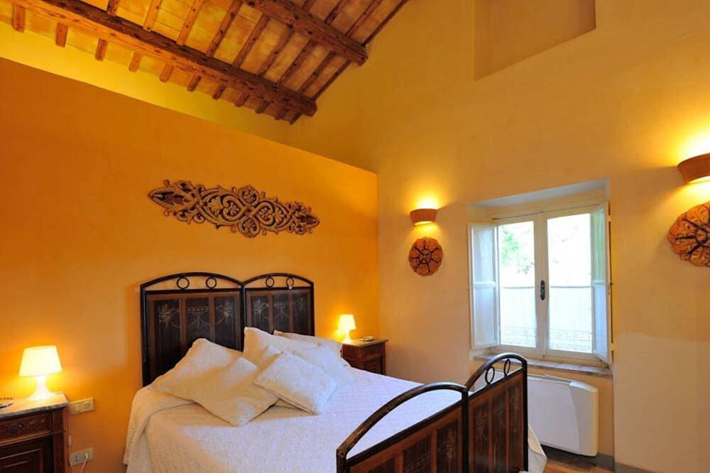 Villa Del Tombolo - Villa Del Tombolo Villa + Casolare in Montemaggiore al Metauro, Colli al Metauro