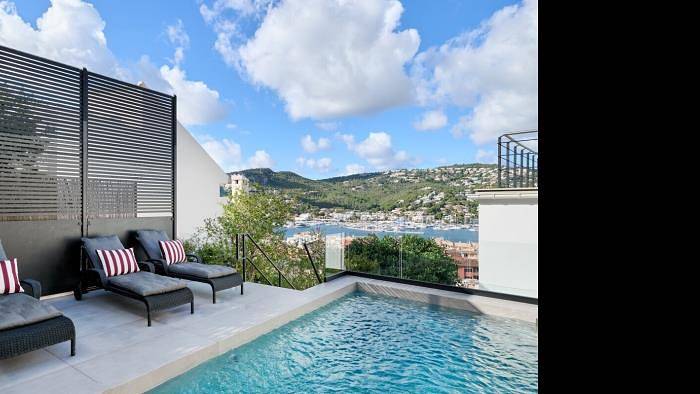 Apartamento para 8 personas, con Balcón/Terraza y Vistas al mar además de Jardín y Piscina en Puerto de Andrach