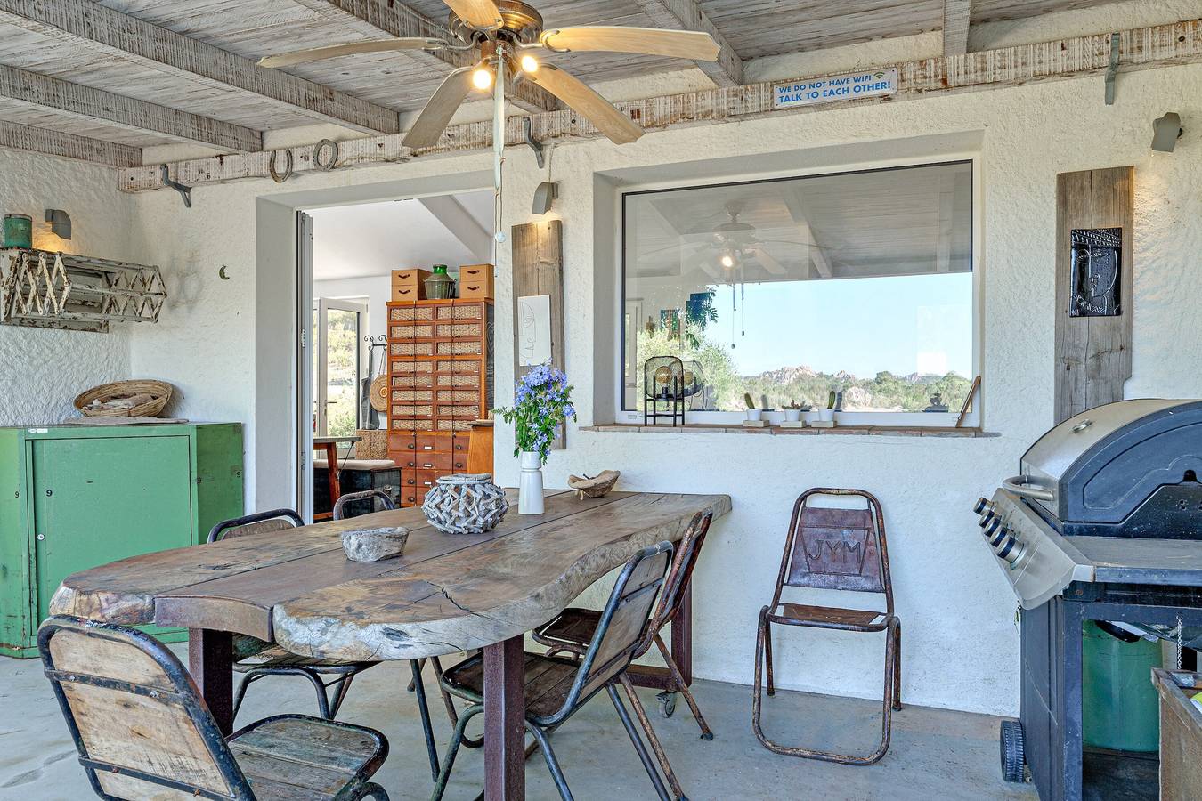 Casa Vacanze 'Sogno Sperduto in Sardegna' con Vista Montagna, Wi-Fi e Aria Condizionata in Gallura