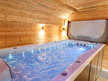 Cottage for 14 People in Ceredigion, Mid-Wales, Photo 2