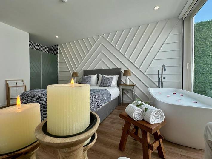 Bed and breakfast para 2 pessoas, com piscina e jardim em Vila Nova de Milfontes