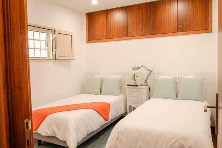 Location de vacances pour 5 personnes, avec vue et piscine ainsi que jardin et bassin pour enfant à Fafe - 2