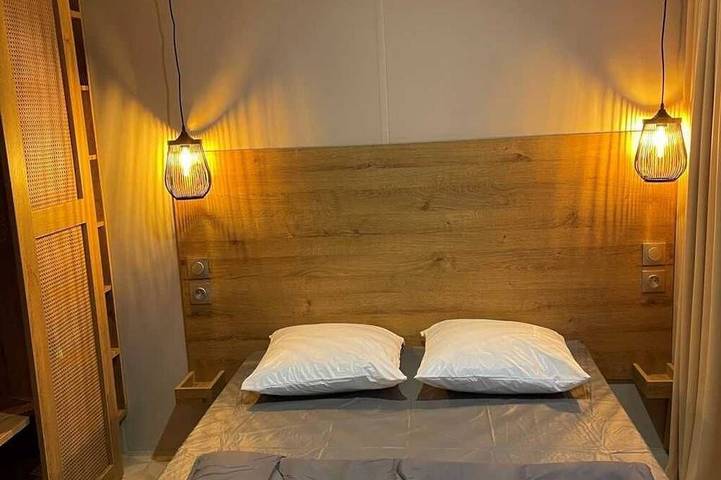 ZEcamping 3 étoiles piscine chiens acceptés locatif TV 28m2 6 pers in Arvert, Côte de Beauté