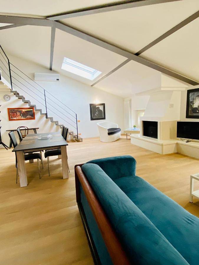 Ferienwohnung für 2 Personen, mit Ausblick und Seeblick am Gardasee