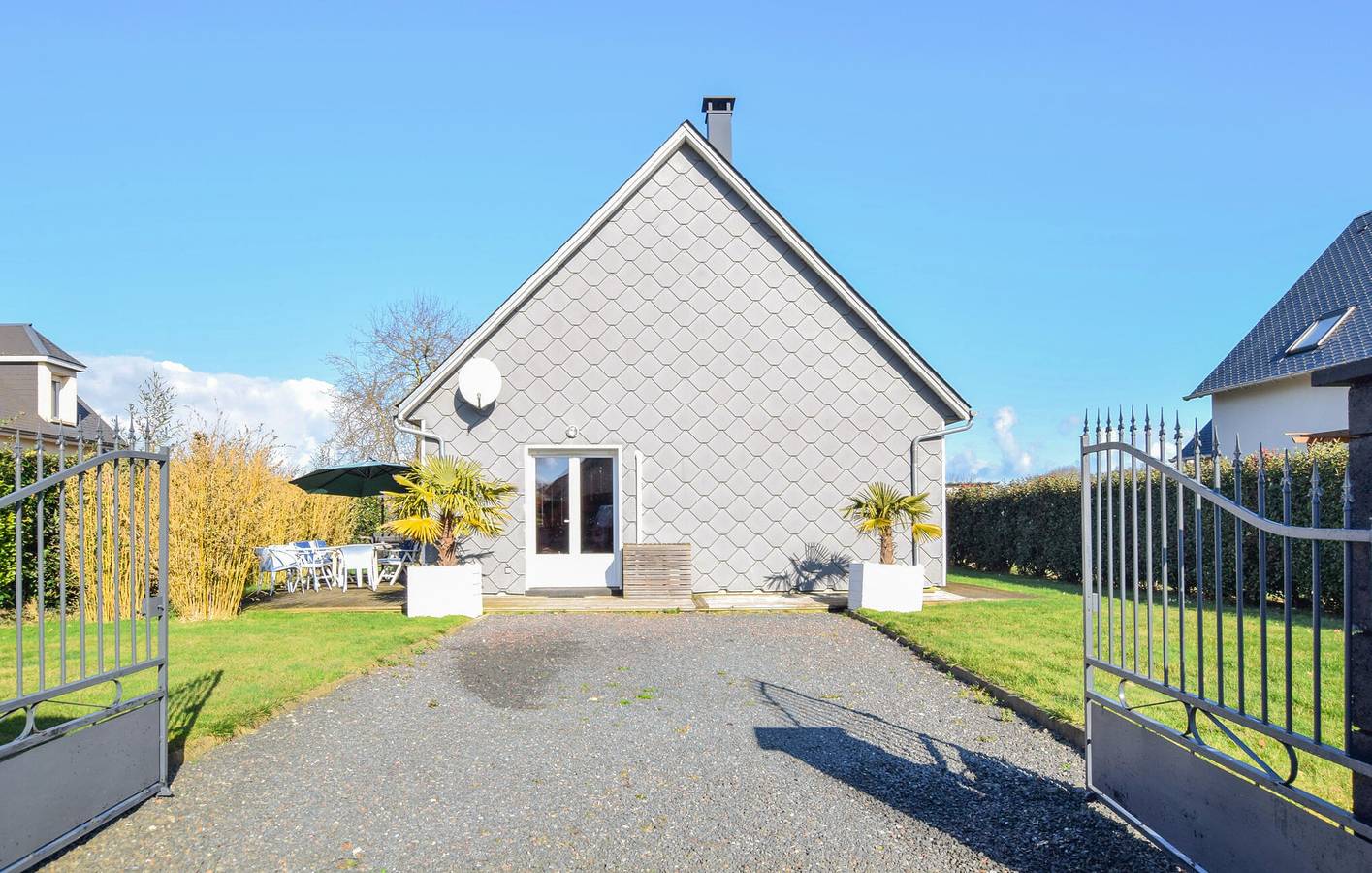 Appartement confortable avec lit pour bébé, WiFi et parking à 2 km de Villers-sur-Mer in Auberville, Région de Lisieux