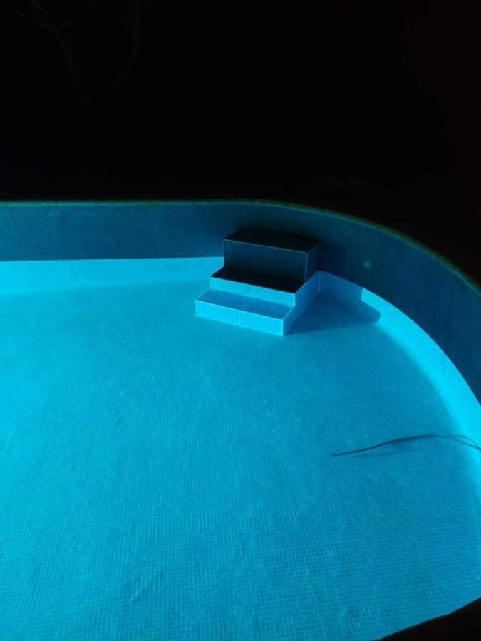 Location de vacances pour 10 personnes, avec vue ainsi que jardin et piscine, animaux acceptés à Garons - 2